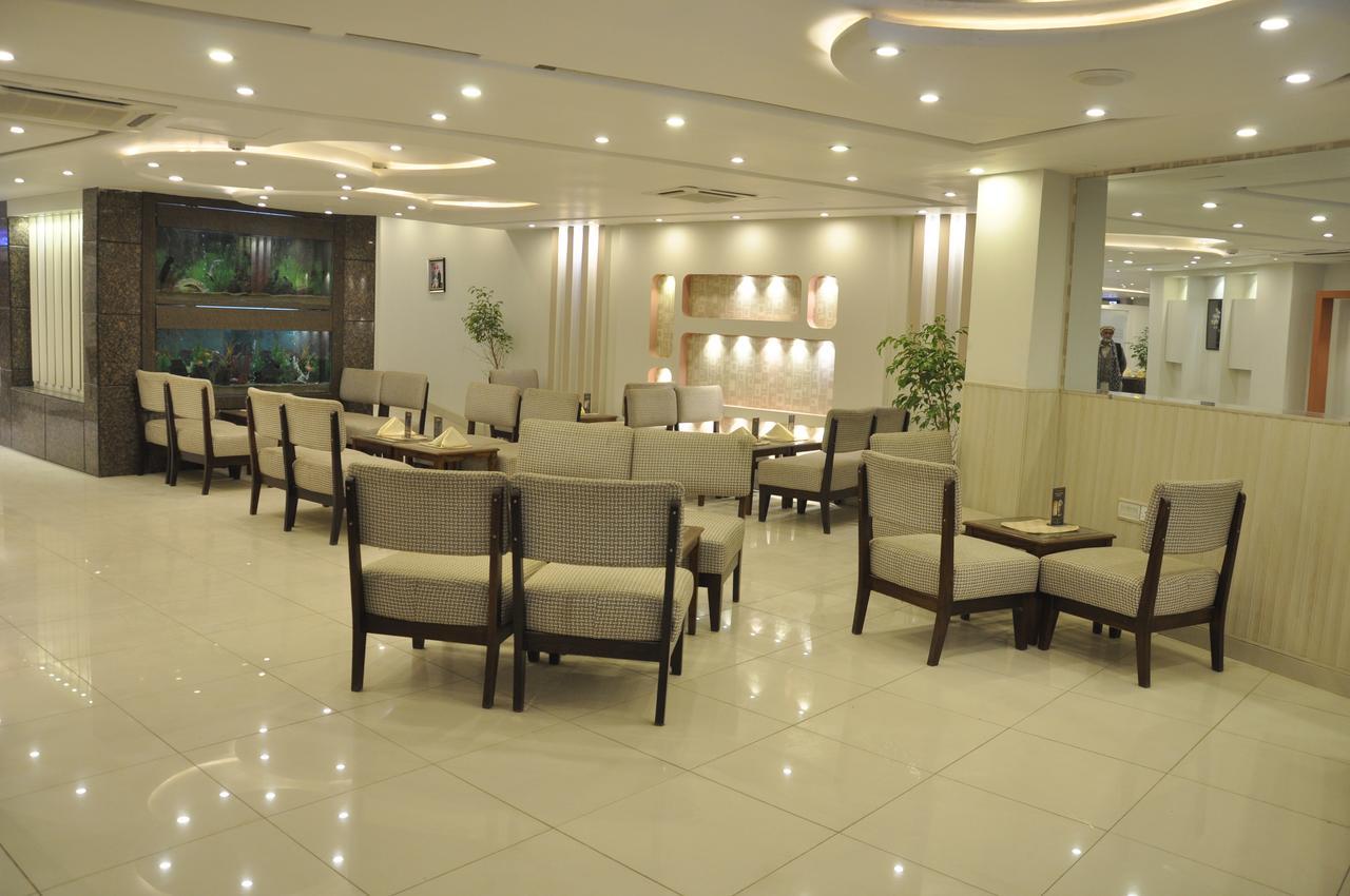 Fort Continental Hotel Peshawar Bagian luar foto