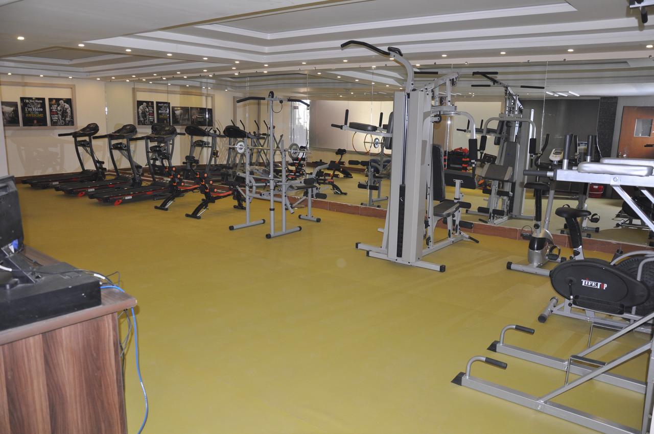 Fort Continental Hotel Peshawar Bagian luar foto