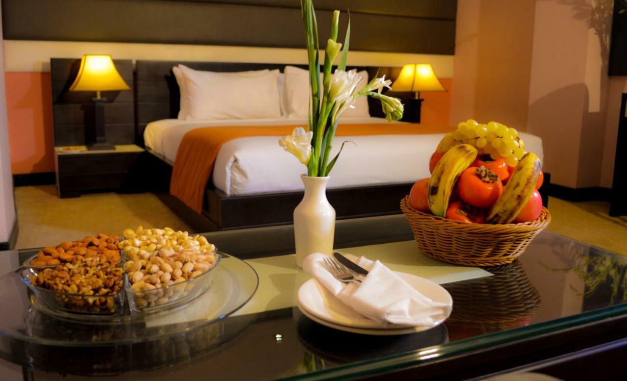 Fort Continental Hotel Peshawar Bagian luar foto